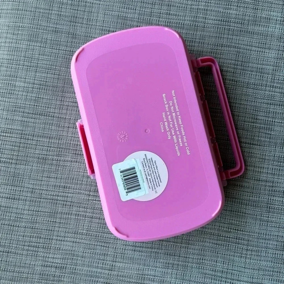 Paris Hilton Light Pink Version Bento Snack Box Lunchbox & Gift With Purchase - Picture 4 of 12